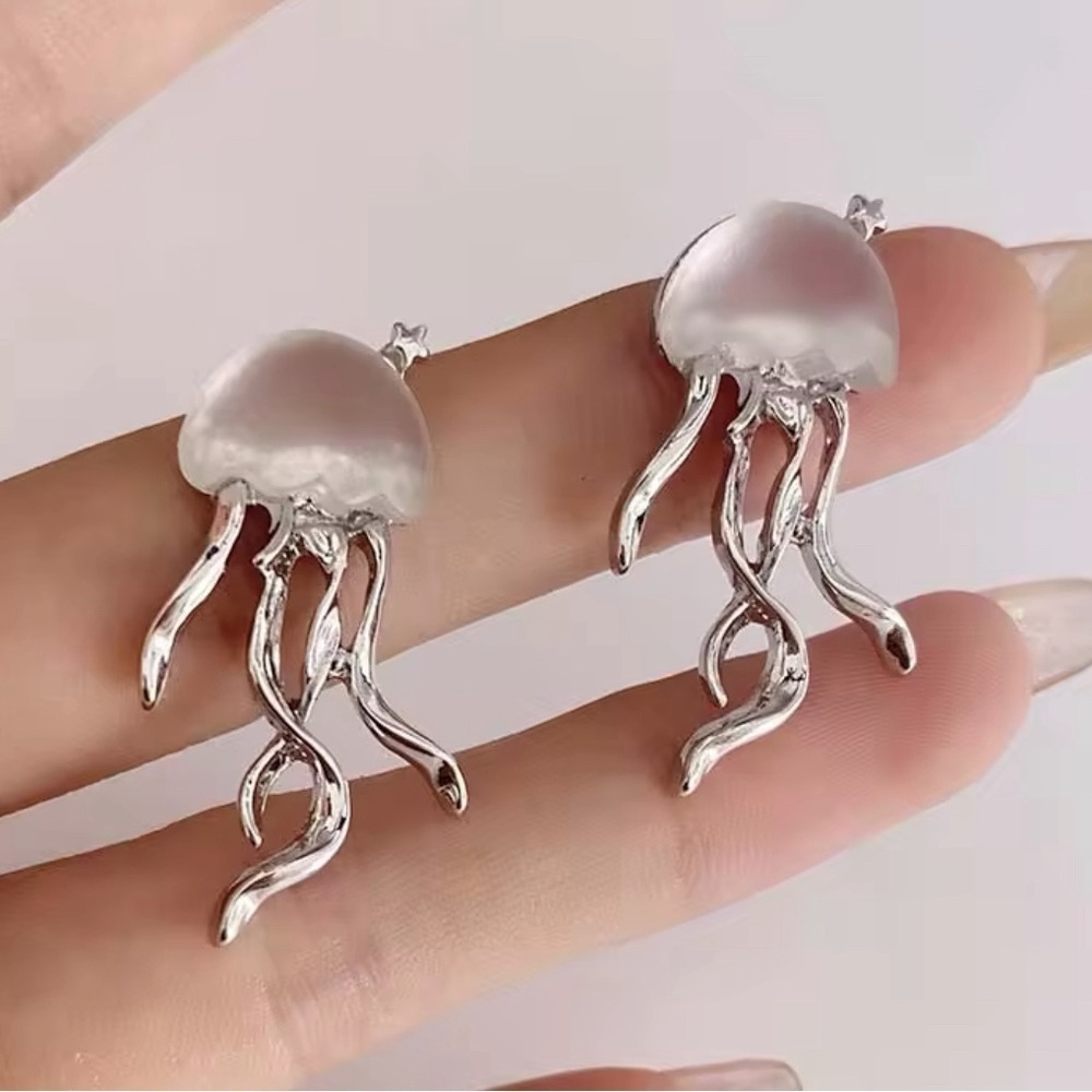 925 Sterling Silver Bohemian Jelly Fish Necklace and Earrings Set - Picture 4 of 10